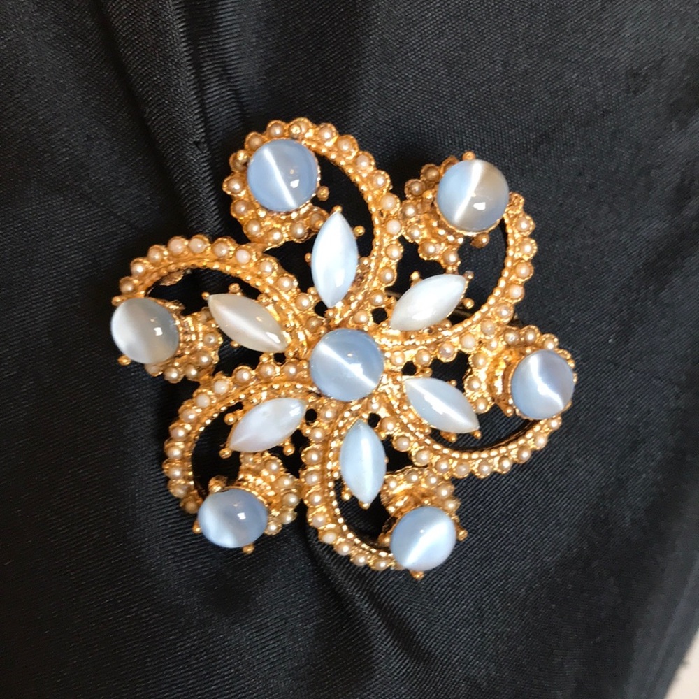 Brooch